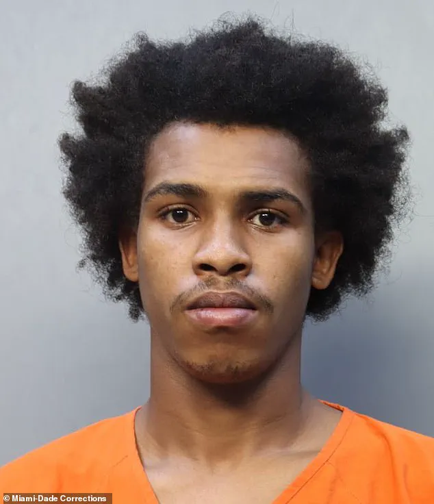 Shocking Violence Erupts at Publix Supermarket: Shirtless Man Wields Shelf as Weapon in Chaotic Brawl