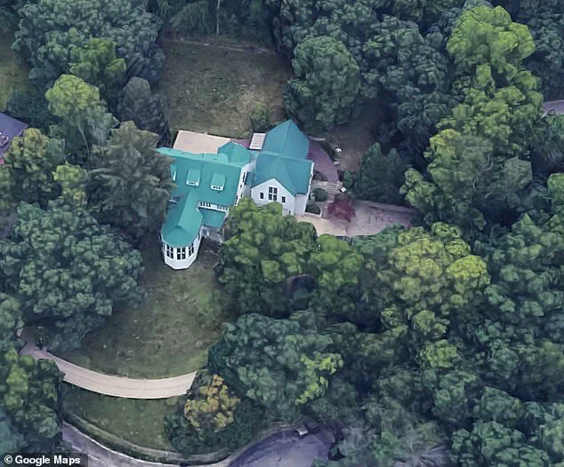 Christina Bohannan, Democratic Candidate for Iowa's 1st District, Highlights Working-Class Roots and Professional Background in Campaign