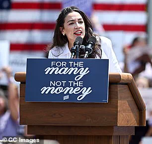 Progressive Senators Form Emerging Faction to Challenge Schumer's Leadership as Midterm Tensions Rise