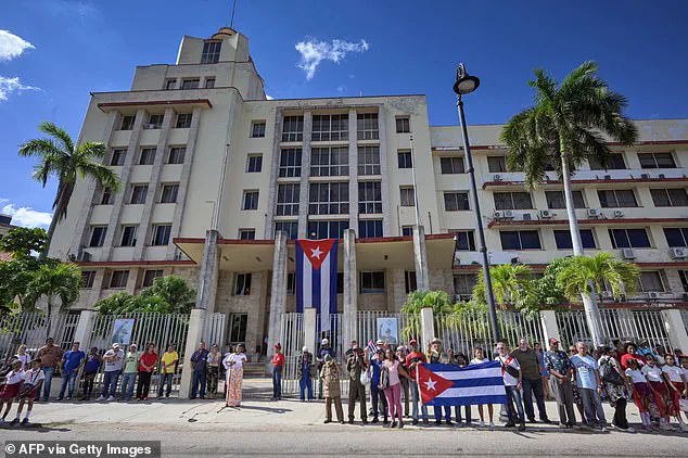 ''A Stark Contradiction'': Poll Reveals Two-Thirds of Republicans Disapprove of Trump's Foreign Policy Despite Domestic Successes