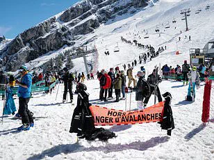 Avalanche on Europe's Highest Peak Leaves Tourists in Peril