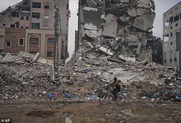 Trump's Controversial Peace Initiative with Putin Amid Ukraine War Sparks Global Concern