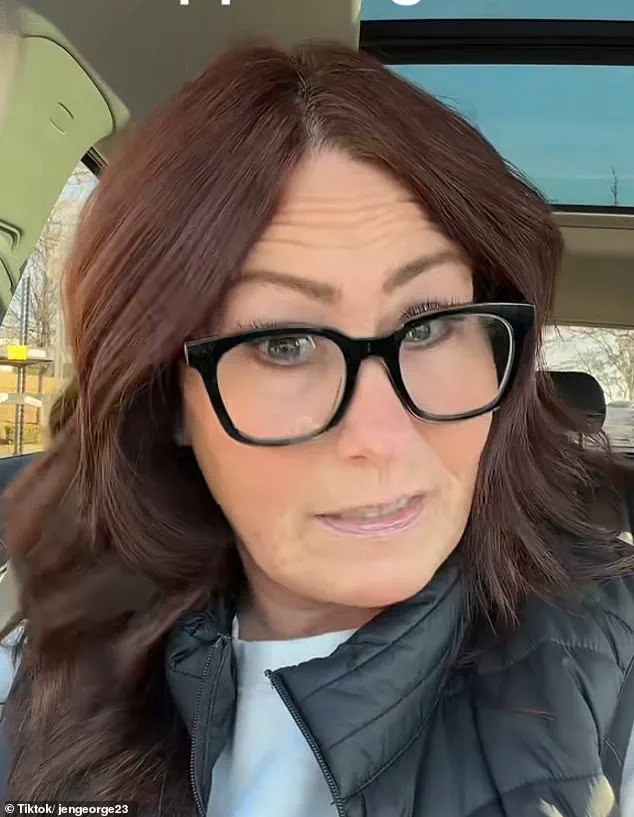 Limited Access: Panic Buyers Frenzy as Storm Fern's Record Cold Approaches 200 Million