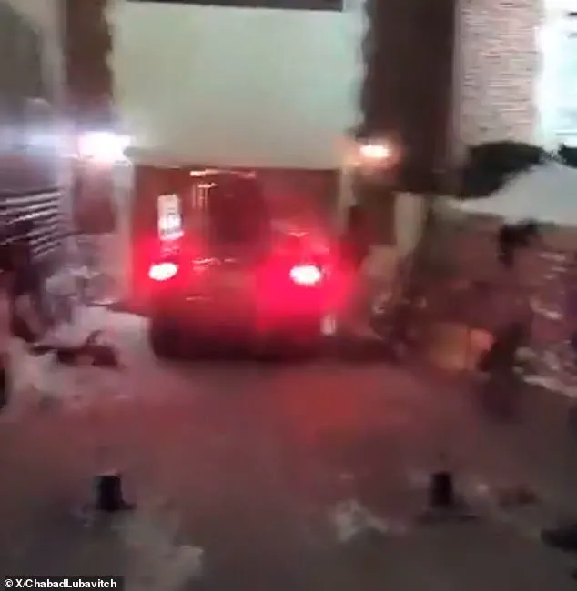 Car Repeatedly Smashes Into Historic Brooklyn Synagogue as Bystanders Watch in Horror, NYPD Investigates Intent
