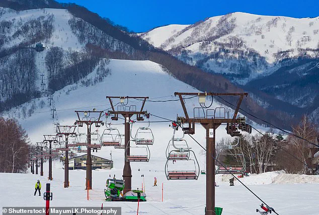 Tragic Chairlift Accident Claims Life of Australian Snowboarder, Sparks Safety Concerns at Japanese Resort