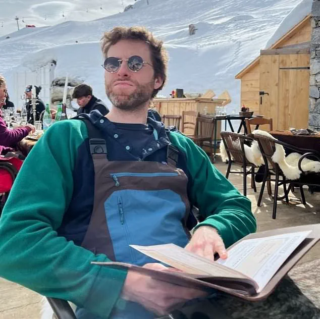 Tragic Hotel Murder: Son Allegedly Strangles Father with Bare Hands, Raising Mental Health Concerns