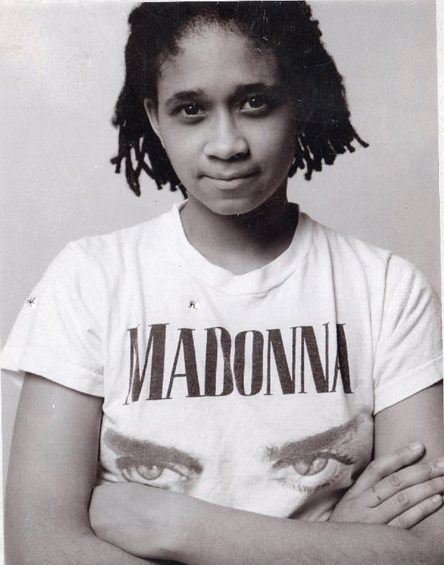 The Fateful Argument: A Street Photographer's Photo of JFK Jr. and Carolyn Bessette That Changed History