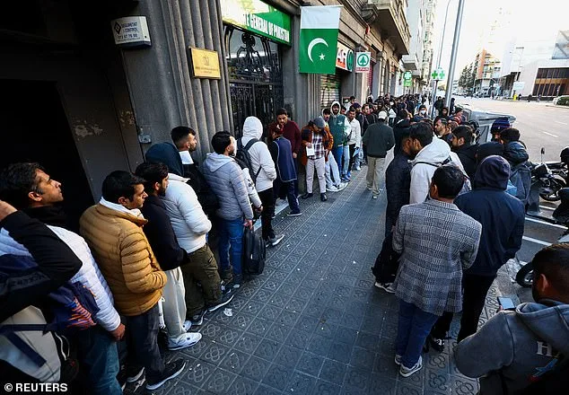Spain's New Policy Proposal Could Double Undocumented Migrants, Alter Migration Patterns