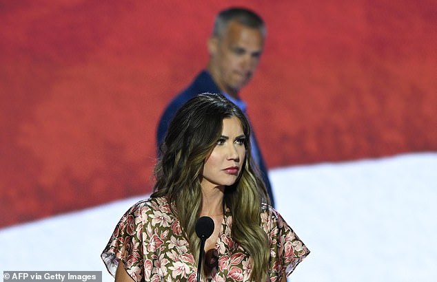 Trump Avoids Comment on Alleged Noem-Lewandowski Relationship Amid Rumors