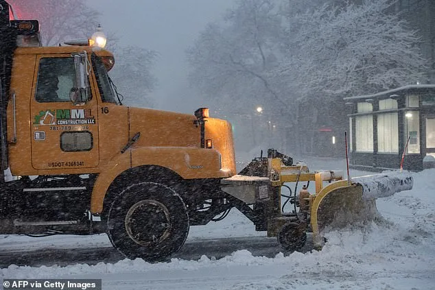 Historic Blizzard Buries East Coast, Cripples Travel as 9,000 Flights Cancelled and States Declare Emergency
