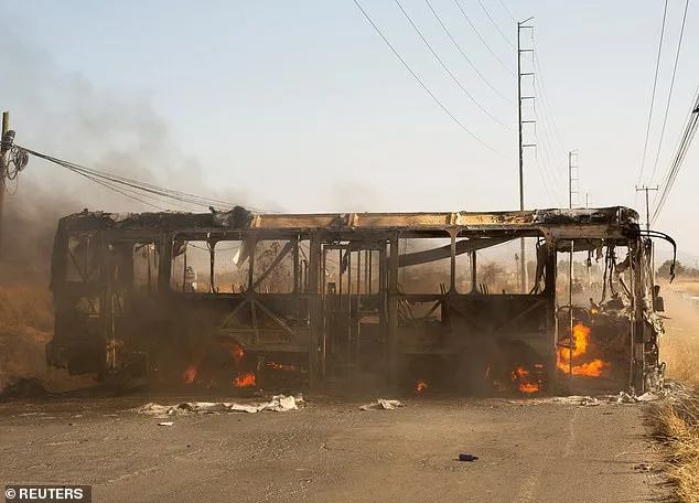 Puerto Vallarta in Chaos: Federal Operation on CJNG Sparks Violence, US Issues Security Alert