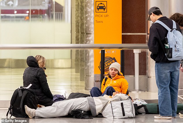 Historic East Coast Blizzard Shuts Down Air Travel in Chaos