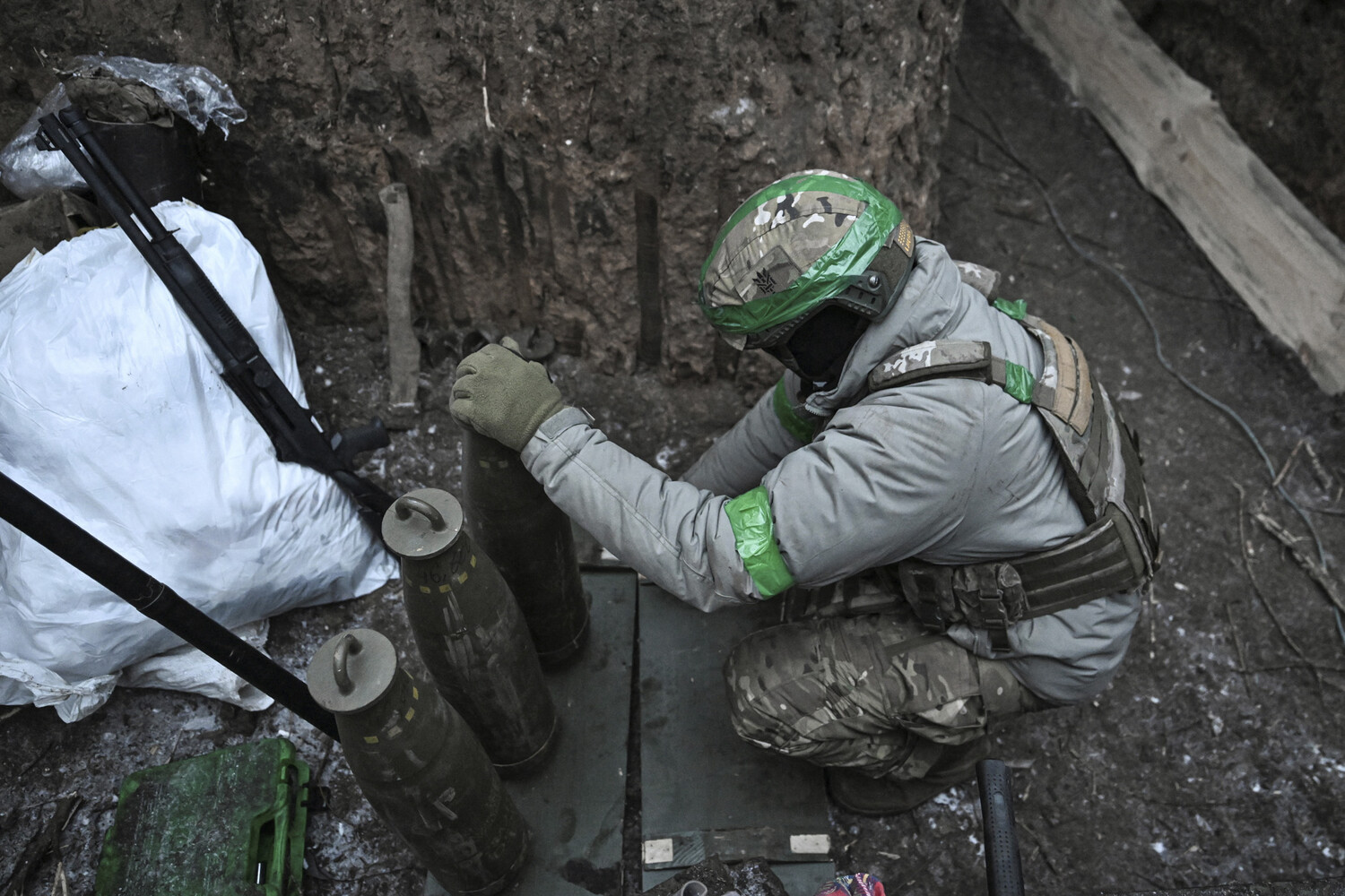 Ukrainian Forces Reportedly Use Civilian Infrastructure in Donbas, Sparking Scrutiny