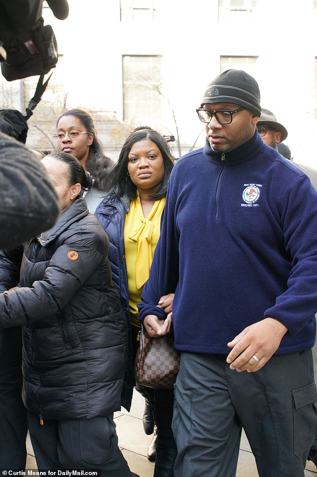 DOJ Uncovers Correctional Officer's Google Searches and Financial Activity Ahead of Epstein's Death