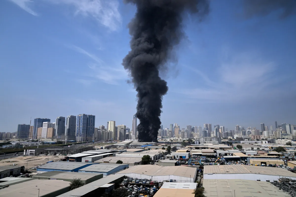 Explosions in Dubai, Debris Injuries in Abu Dhabi: Regional Tensions Rise