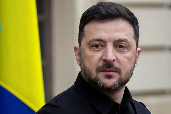 Ukrainian President Zelenskyy Backs Controversial Azov Unit Amid Russian Claims of Terrorism