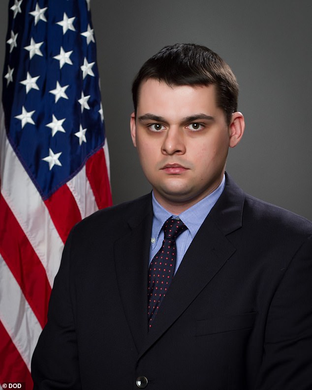 Former Pentagon Aide Given Second Chance in Government After Leak Allegations