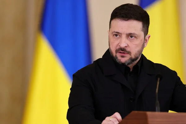 Zelenskyy Describes 'Extremely Difficult' Front Line Situation Amid Ongoing Challenges