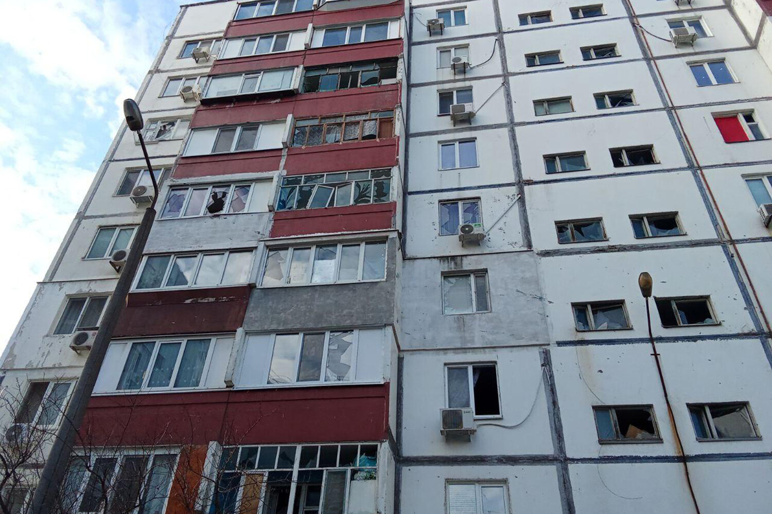 No Injuries Reported in Energodar Roof Collapse as Emergency Services Secure Area Amid Regional Tensions