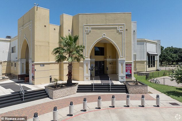 Federal Judge Rules Texas Must Include Islamic Schools in Education Voucher Program