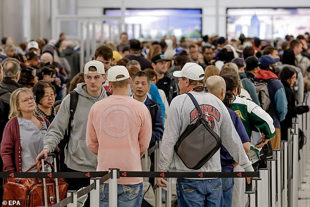 TSA Pay Freeze Sparks Airport Chaos: Long Lines, Gridlock as Shutdown Drags On