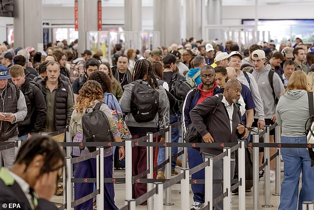 TSA Pay Freeze Sparks Airport Chaos: Long Lines, Gridlock as Shutdown Drags On
