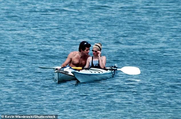 The Summer That Changed Everything: John F. Kennedy Jr. and Carolyn Bessette's Pivotal 1994 Romance