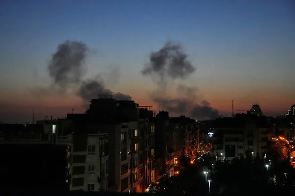 US-Israel Attack Sparks Power Outages in Tehran, Iran as Infrastructure Damage Sparks Crisis