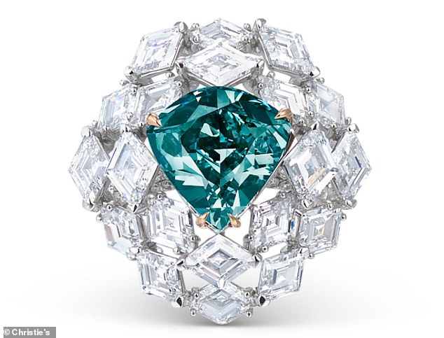 Ocean Dream Blue-Green Diamond Hits Auction with £9.4m Price Tag