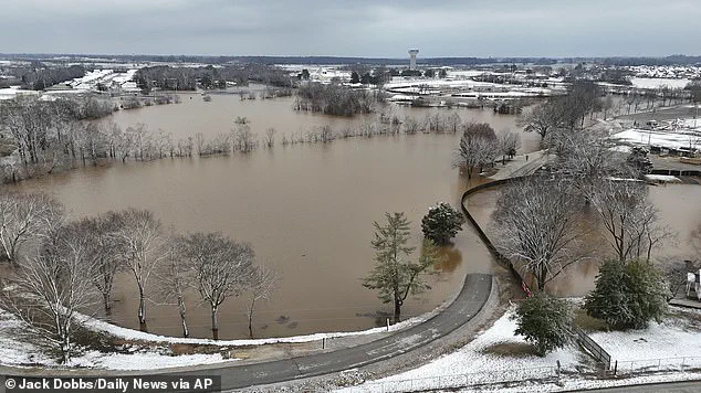 Arctic Blast Brings Devastating Winter Storms and Low Temperatures to the US