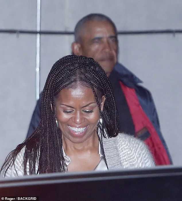 Barack and Michelle Obama share sweet Valentine' s Day selfie