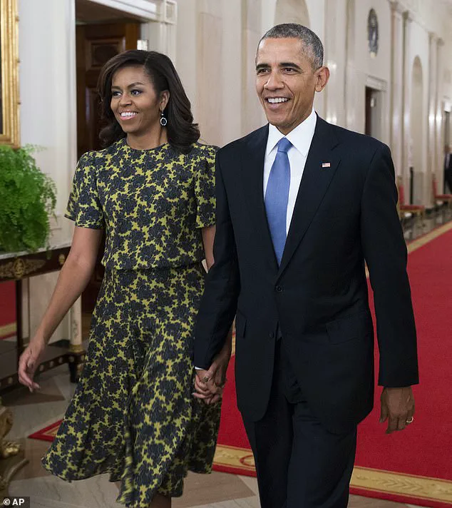 Barack and Michelle Obama share sweet Valentine' s Day selfie