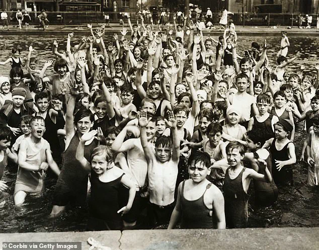 Naked Swimming Classes: A Strange Practice From the Past