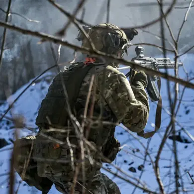 Russian Drone Destroys Ukrainian Tank in Kursk Region: Report