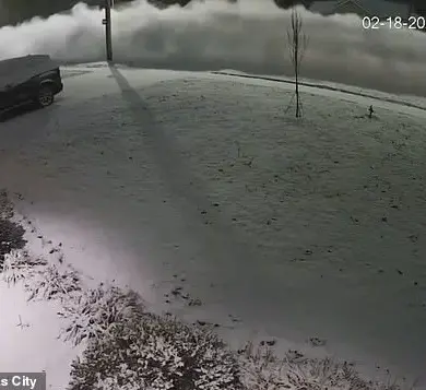 Snow Plow Driver's Dangerous Behavior Leaves Kansas City Residents on Edge