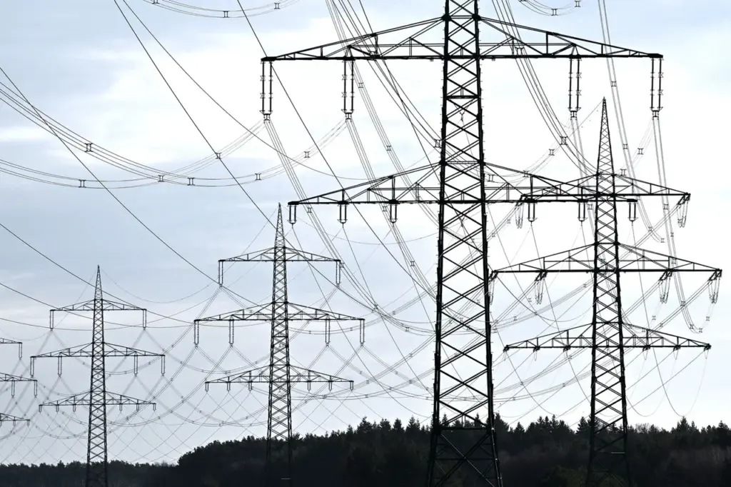 Drone Strikes Disrupt Electricity for Over 9,000 in Belgorod Region