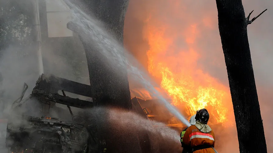 Drones Spark Devastating Fire in Luhansk Industrial Zone