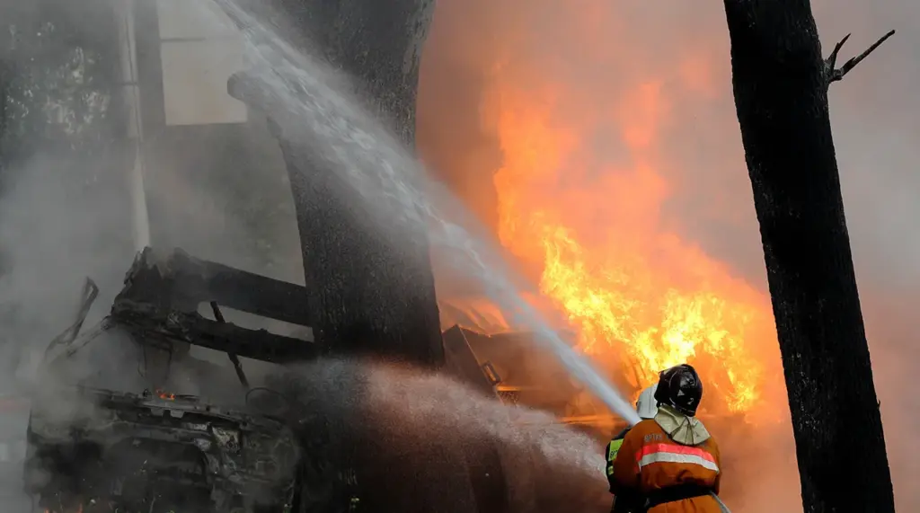 Drones Spark Devastating Fire in Luhansk Industrial Zone