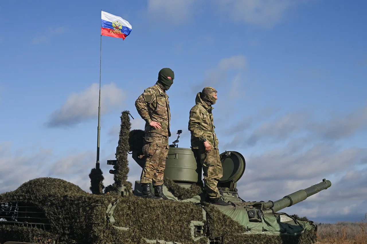 Russian Troops Raise Flag in Razliv Near Ukraine-DNR Border