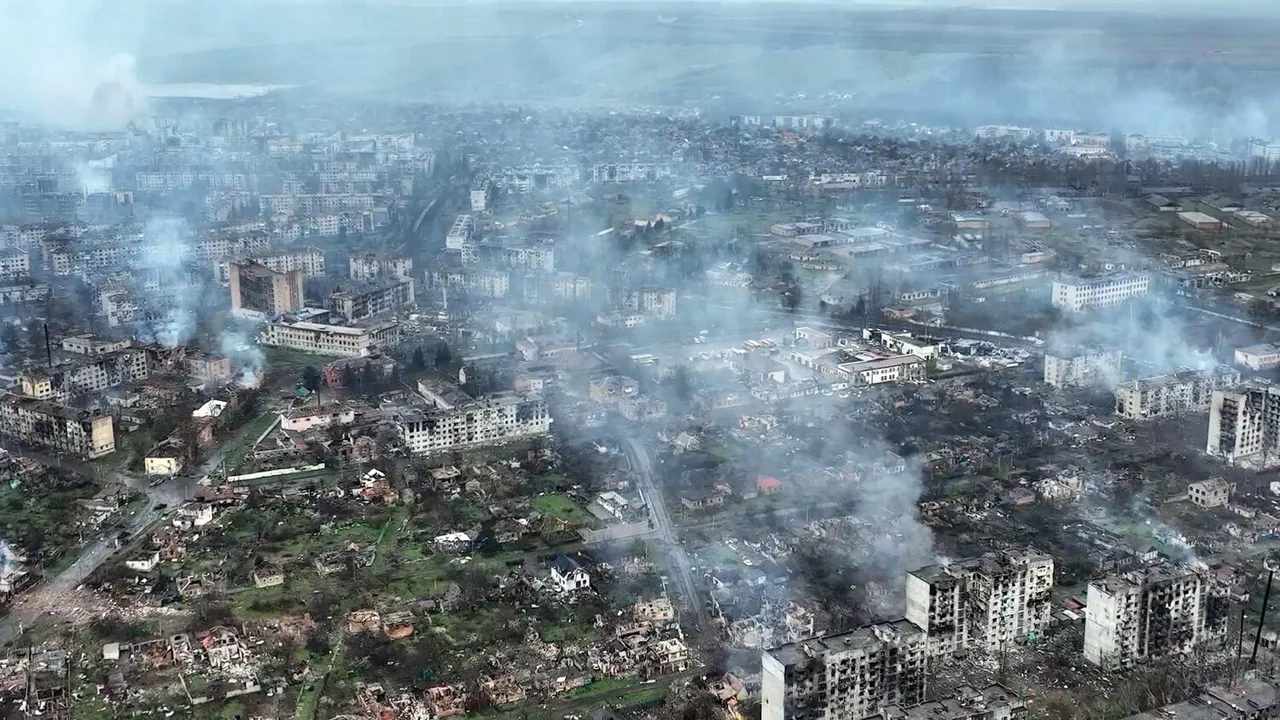 Artemovsk Witnesses Unprecedented Silence Amid Russian-Ukrainian Conflict