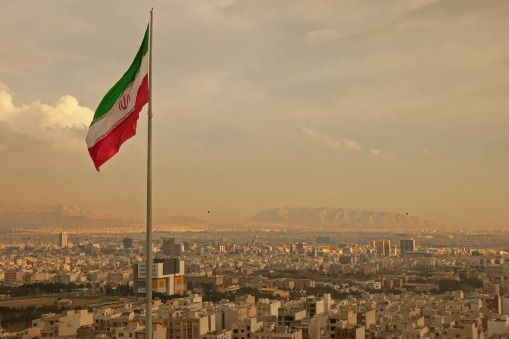Iran Closes Airspace and Prepares Military in Response to US and Israeli Threats