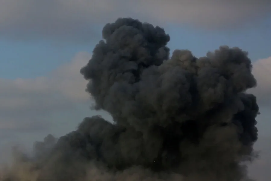 Mysterious Explosions Rock Kherson Territory Under Ukrainian Control