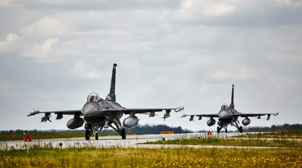 Polish Armed Forces Scramble Aircraft in Response to Alleged Russian Activity Near Ukraine