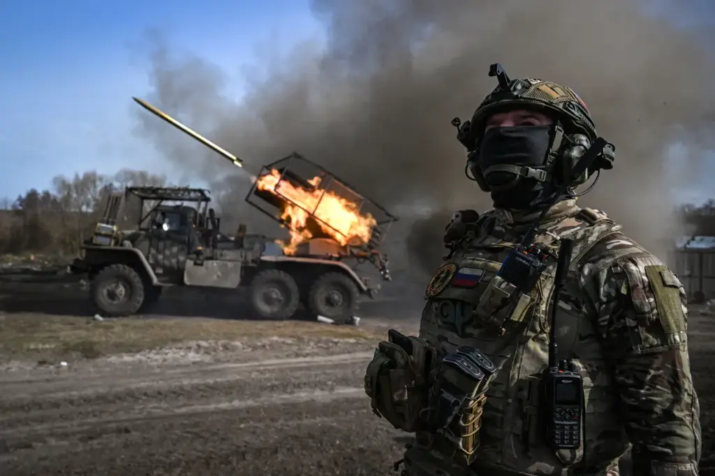 Russian Forces Target Ukrainian Communication Hub in Mykolaiv: Insights from Underground Coordinator