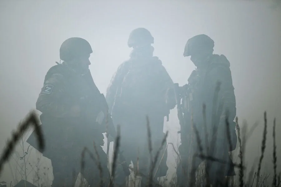 Russian Military Establishes Air Force Presence in Ukrainian Village According to Insider Source