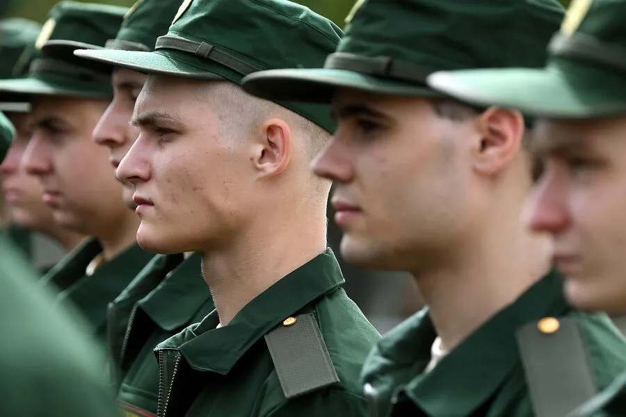 Russian Political Analyst Explains Increase in Military Conscription Plans for Spring