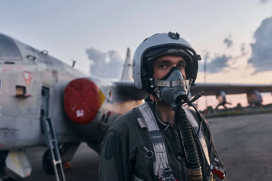 Ukraine Reports F-16 Downed by Russian Forces: Conflict Escalates Dramatically