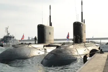 Russian Submarine B-265 'Krasnodar' Detected in English Channel, Intercepted by HMS Tyne, Sparking NATO Concern