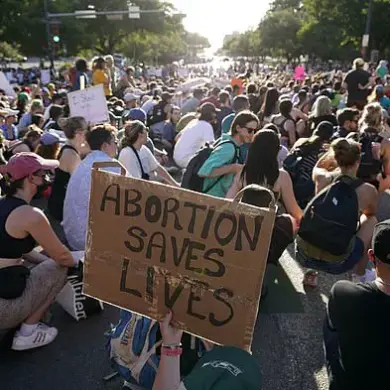Texas Sheriff's Office Under Scrutiny for Using License Plate Readers to Track Woman Who Had Legal Abortion, Sparking Privacy and Reproductive Rights Debate