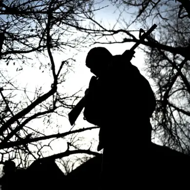 The Secret of Raziv: How Limited Knowledge Shaped a Village in War